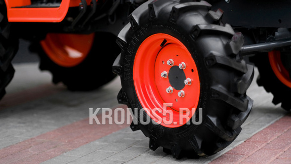 «Трактор Kubota | Кубота B2441 9+3 (Kubota India) STD agri 7.00-12 / 8.3-20 (с ПСМ)» - фото 21