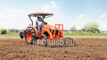 «Трактор Kubota | Кубота L4018 8+8 (Kubota India) STD agri 8.00-16 / 12,4-24 (с ПСМ)» - фото 3